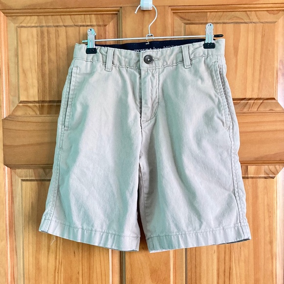 Boy’s size 10 Crown and Ivy khaki shorts with adjustable waist - Picture 1 of 6